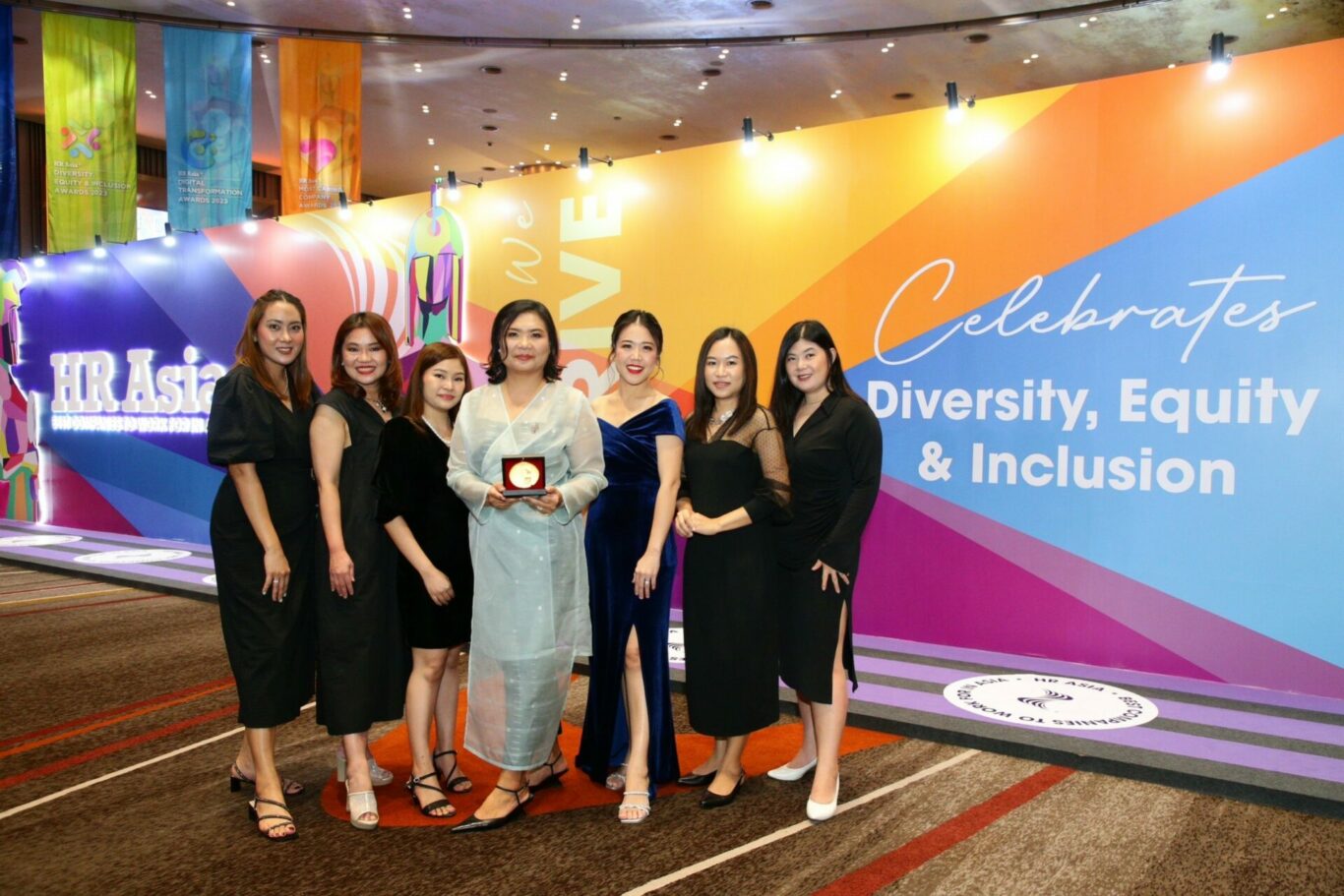 Description: C:\Users\ParisaC\AppData\Local\Microsoft\Windows\Temporary Internet Files\Content.Word\AZAY Logo Free Standing jpeg.jpg